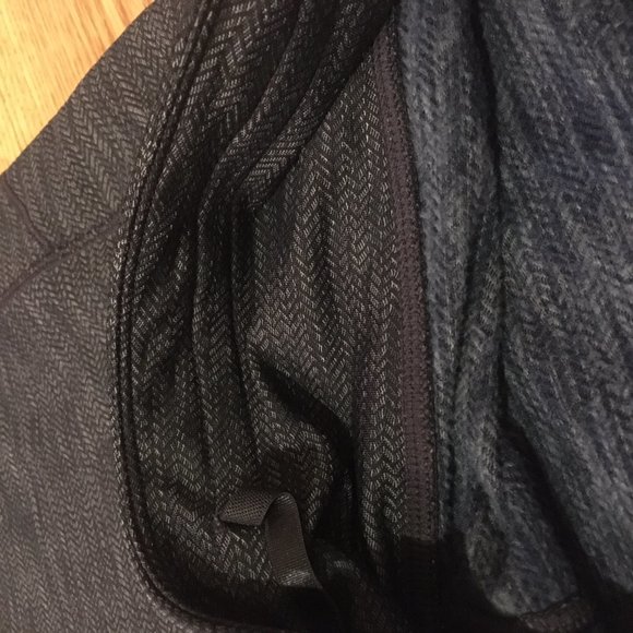 Knit Insulated Leggings - Picture 3 of 3